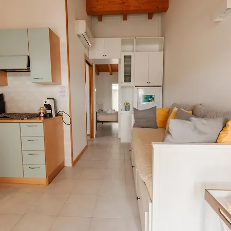 Dagi's Dolcevita Apartment Cola (Verona)
